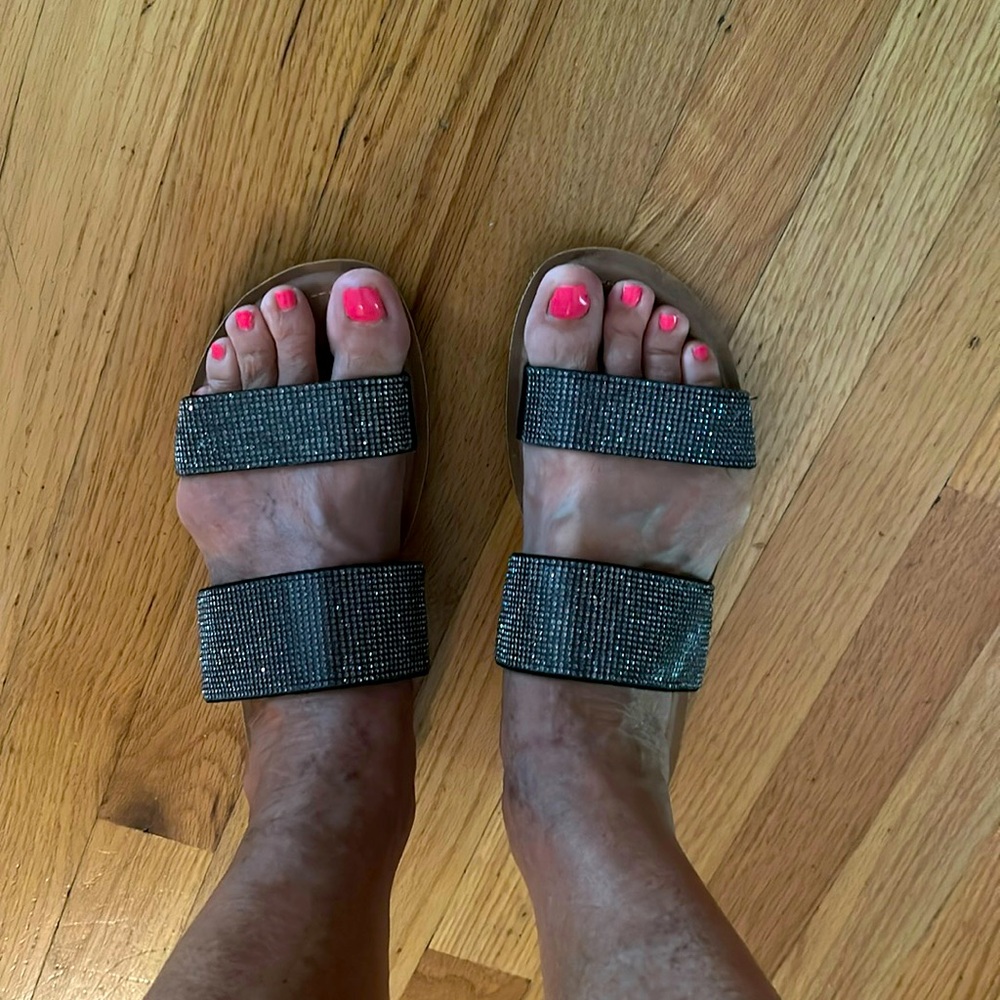Sandals - Picture 2 of 3